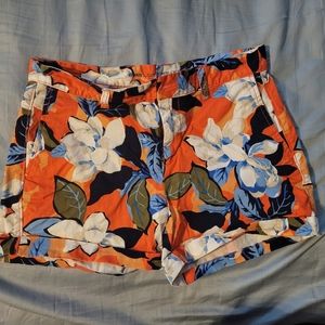 Gap Floarl Shorts